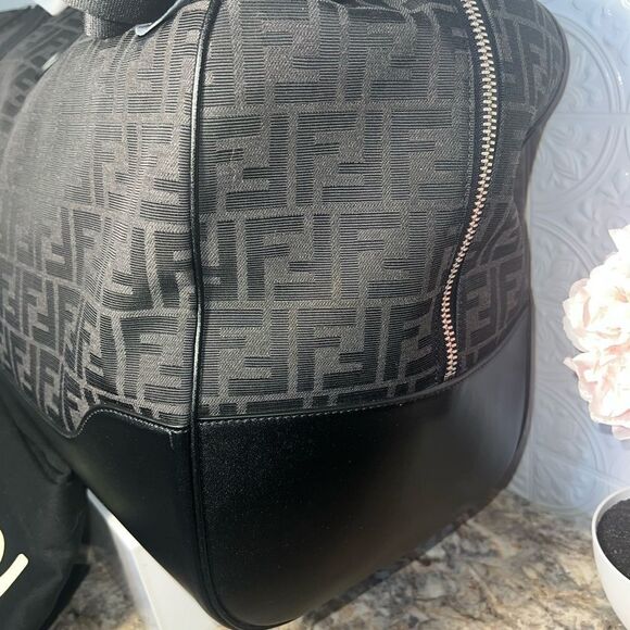 NWT Authentic Fendi Duffel Bag - Picture 5 of 10